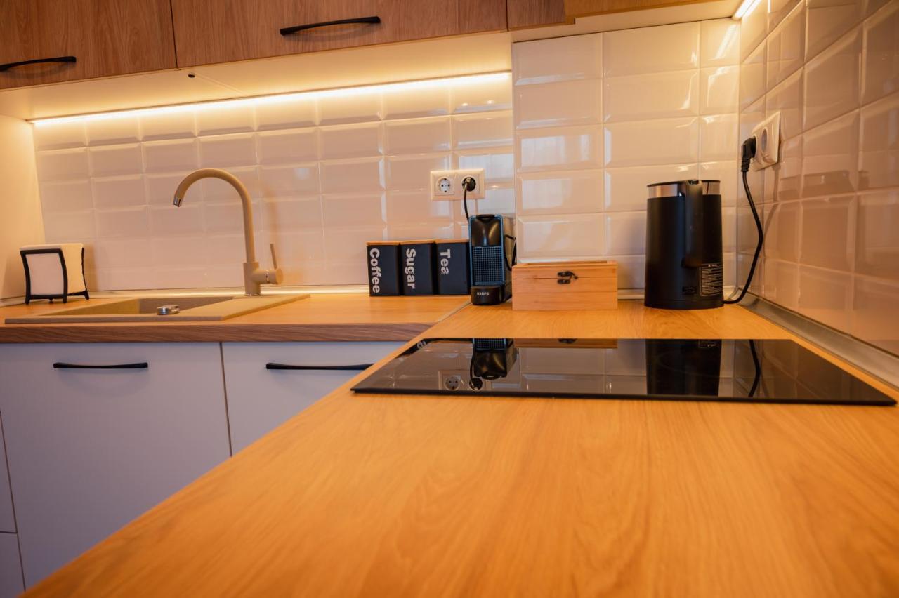 Emerald Suite With Private Parking Varna Exteriör bild