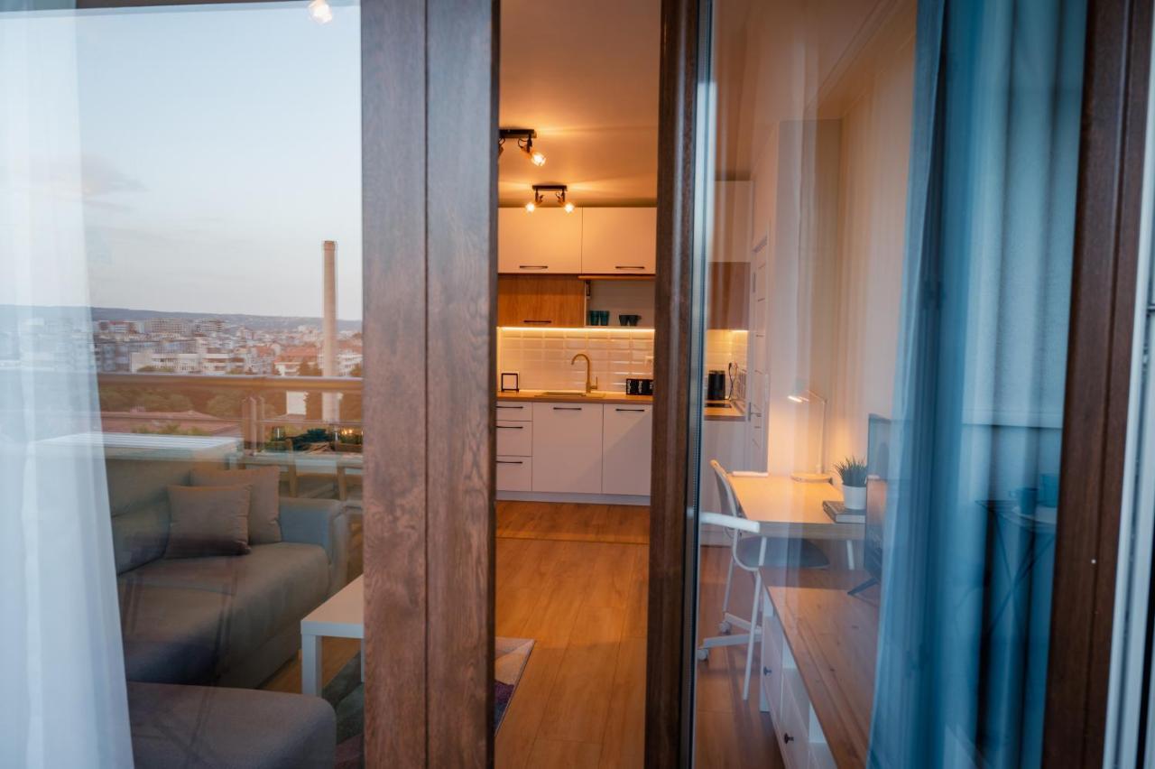 Emerald Suite With Private Parking Varna Exteriör bild