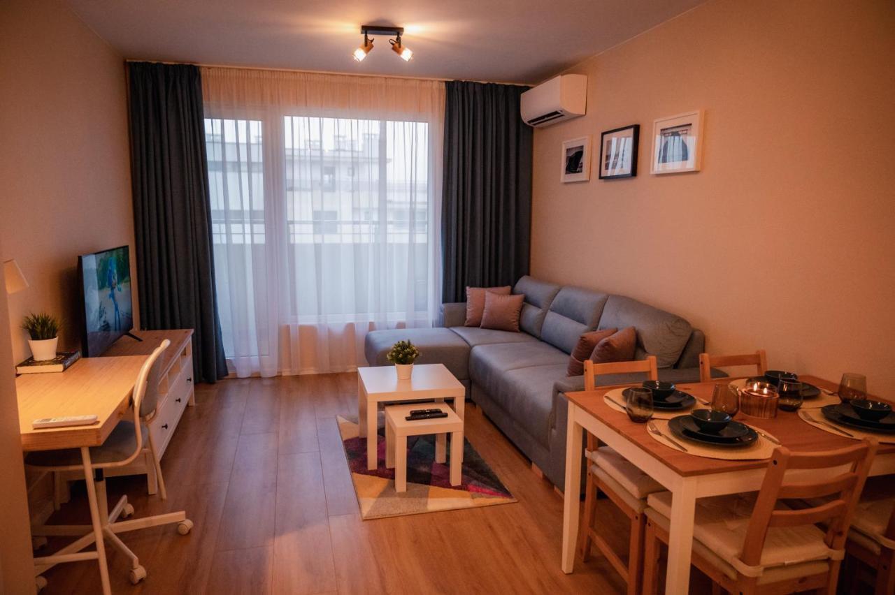 Emerald Suite With Private Parking Varna Exteriör bild